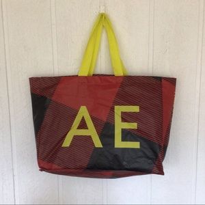 AMERICAN EAGLE LARGE REUSABLE TOTE RED PLAID